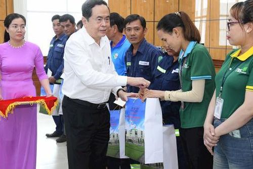 Chủ tịch Quốc hội: Trà Vinh phải giữ vững tăng trưởng hai con số