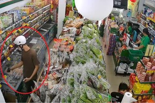Truy nóng thanh niên trộm iPhone đắt tiền tại cửa hàng Co.op Food