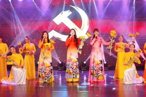 Hà Nội: Tổ chức biểu diễn nghệ thuật mừng Đảng, mừng Xuân Ất Tỵ