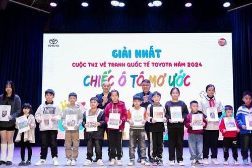 Trao giải Cuộc thi vẽ tranh quốc tế 'Toyota − Chiếc ô tô mơ ước' năm 2024
