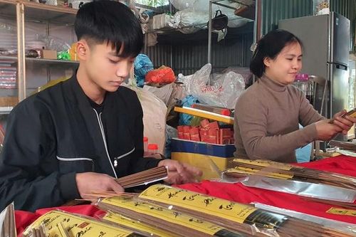 'Thủ phủ' trầm hương Hà Tĩnh tất bật vào vụ Tết