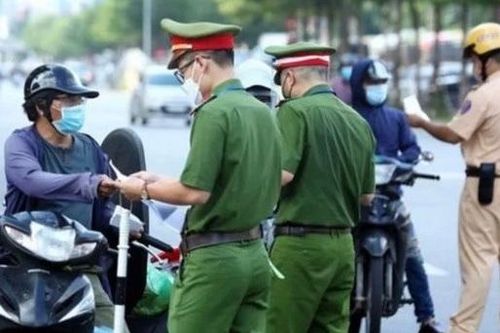 Công an xã được xử phạt lỗi vi phạm giao thông nào với xe máy?