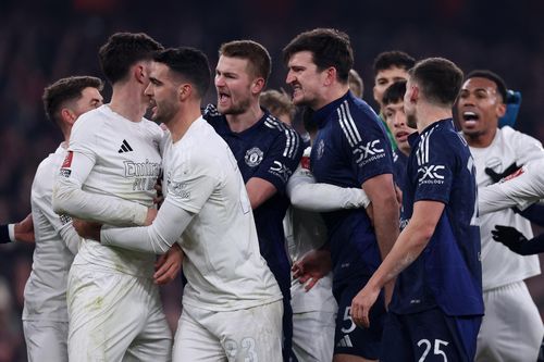 Arsenal và Man United đối đầu căng thẳng tốt cho bóng đá Anh
