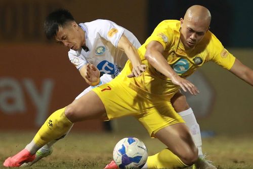 Vắng Xuân Son, CLB Nam Định chao đảo