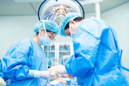Sập bẫy vì tin vào chiêu thức 'làm đẹp cấp tốc' cận Tết
