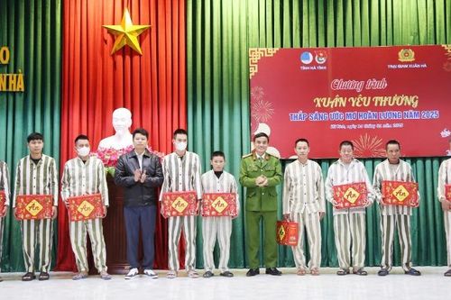 Thắp sáng ước mơ hoàn lương