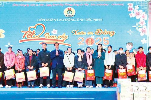 Bắc Ninh: Gần 20 nghìn lượt công nhân chung vui 'Tết sum vầy'