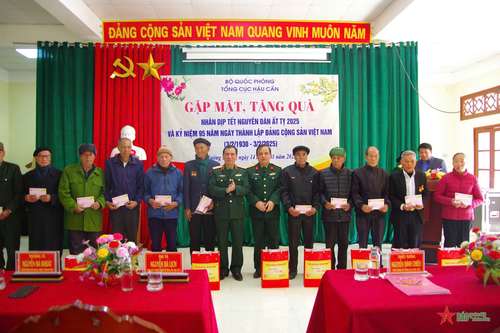 Tổng cục Hậu cần tổ chức hoạt động tri ân tại Điện Biên