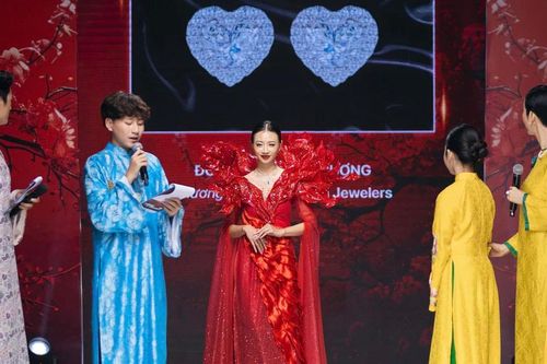 Hoa hậu Vanessa Vũ Tường Vân đồng hành người mẫu Xuân Lan hỗ trẻ em mắc bệnh hiểm nghèo