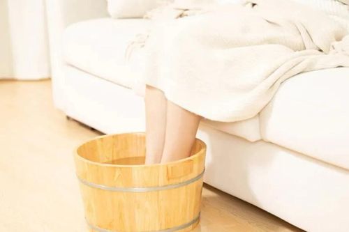 Lý do bạn nên giữ ấm mắt cá chân và ngâm chân vào mùa đông