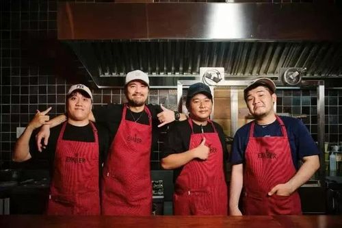 Cyrus Nguyễn: Hành trình từ nghệ nhân socola đến bậc thầy mì trộn