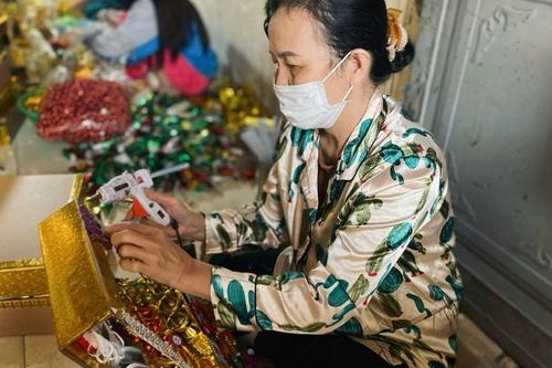 Thanh Hóa: Vàng mã Mật Sơn tất bật vào vụ Tết