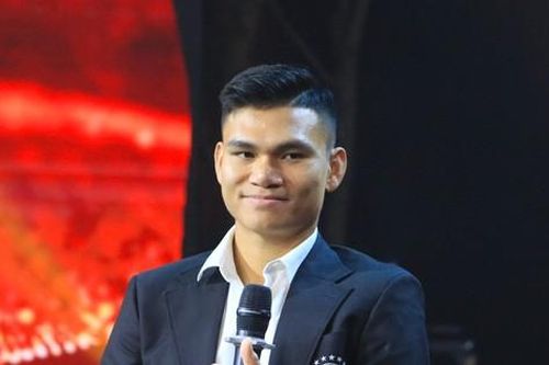 Chuyện mẹ bán trâu để tuyển thủ quốc gia Phạm Xuân Mạnh mua giày đá bóng