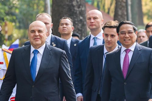 Thủ tướng Phạm Minh Chính chủ trì lễ đón Thủ tướng Nga tại Phủ Chủ tịch
