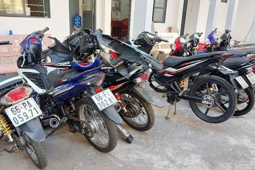 Hành trình xóa xổ băng cướp nhí 'cầm hàng chém chết nó' gây án ở miền Tây