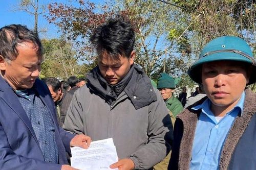 Thăm hỏi các gia đình có trẻ em tử vong do tai nạn giao thông nghiêm trọng tại huyện Kỳ Sơn