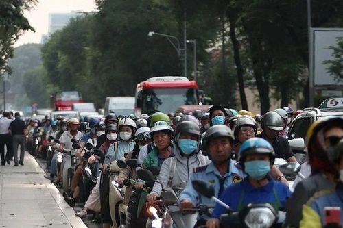 Thành phố Hồ Chí Minh: Thách thức trong vận chuyển, giao nhận hàng hóa Tết