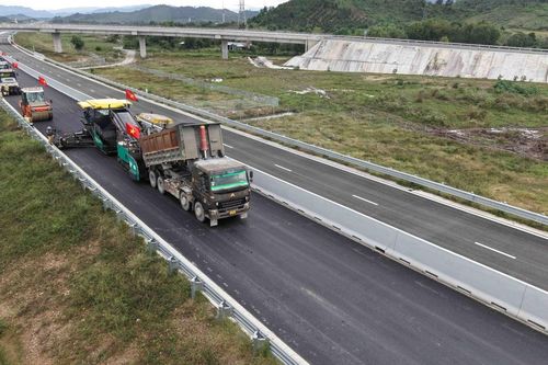 Đảm bảo đủ điều kiện mới đưa cao tốc Vân Phong - Nha Trang vào khai thác