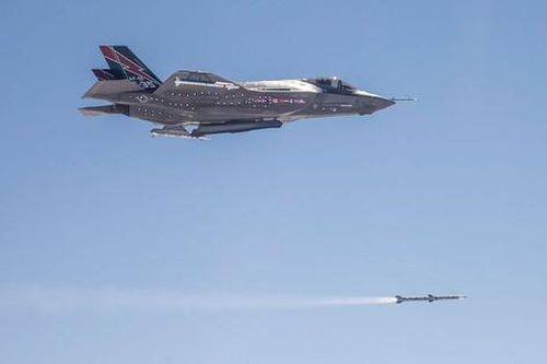 Tên lửa AIM-120: Sát thủ diệt chiến đấu cơ