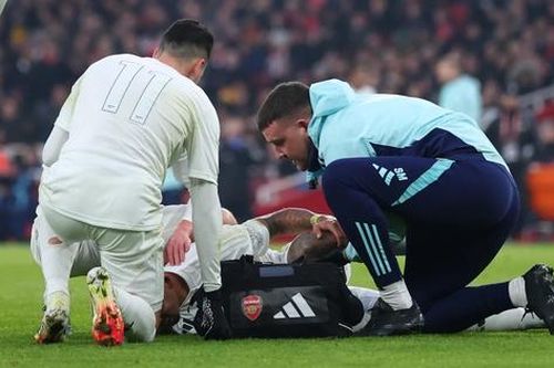 Tin dữ tiếp tục đến với Arsenal
