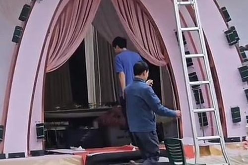 Rộ ảnh nhà một Á hậu Vbiz dựng cổng cưới, nghi vấn chuẩn bị lên xe hoa