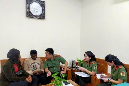 Bịt 'kẽ hở' trong công tác quản lý người nước ngoài (Bài 2): Núp bóng đầu tư 'chui'