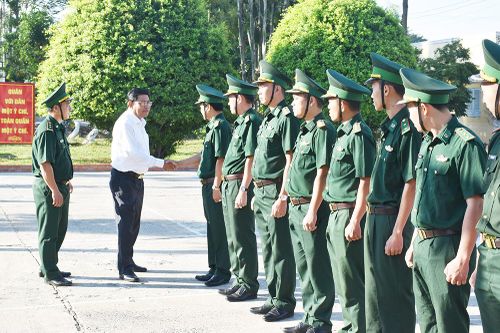 Lãnh đạo UBND tỉnh An Giang thăm, chúc Tết tại huyện An Phú