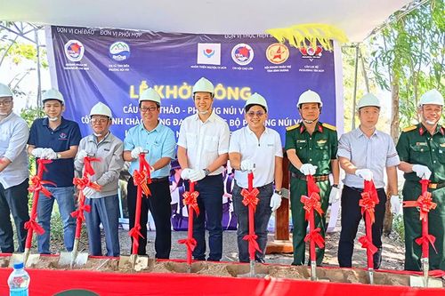 UBND phường Núi Voi khởi công xây dựng cầu Cần Thảo