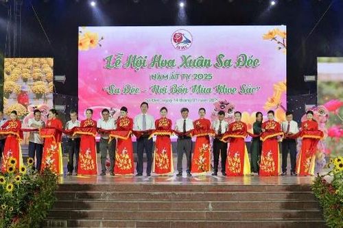 Khai mạc Lễ hội Hoa Xuân TP Sa Đéc năm 2025