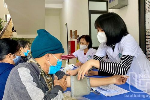 Nhiều nguy hại từ thói quen ăn mặn