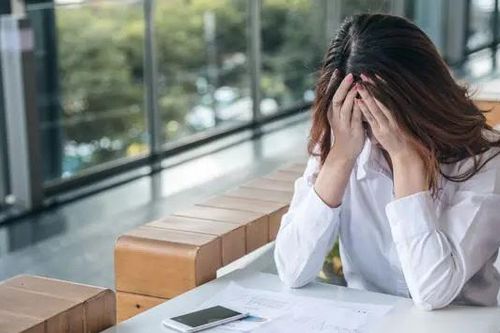 Stress mang tên 'trả nợ trước Tết'