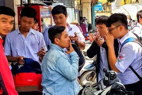 Chứa chấp, sử dụng thuốc lá điện tử, thuốc lá nung nóng - đề xuất phạt đến 2 triệu đồng, tái phạm phạt gấp đôi