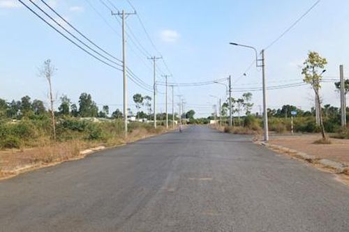 Vụ bán đấu giá 'rẻ bèo' 79 nền đất tại Hậu Giang: Chủ tài sản kêu cứu vì bị 'dìm tận đáy' (?!)