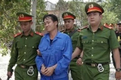 Tuyên án trùm 'cát tặc' và nhóm cựu cán bộ bảo kê