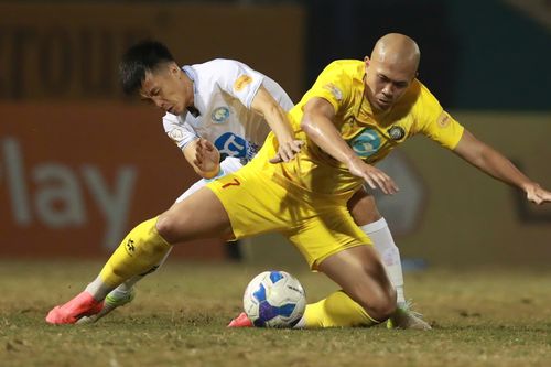 Thiếu Nguyễn Xuân Son, CLB Nam Định không thắng 2 trận liên tiếp