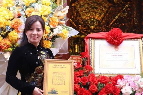 NTK Kim Hạnh tri ân Tổ nghề may làng Trạch Xá