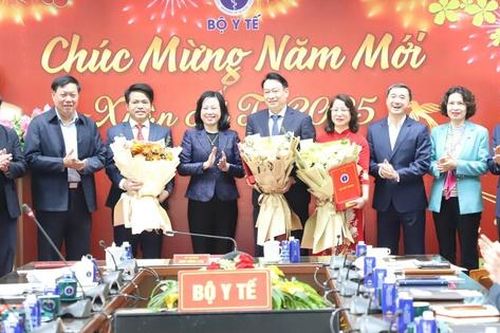 Bộ trưởng Bộ Y tế bổ nhiệm lại chức vụ lãnh đạo một số đơn vị
