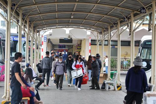 Vận tải khách liên tỉnh: Phải đào thải doanh nghiệp 'chộp giật', phát triển chính quy