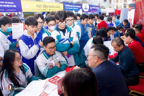 Đại học Bách khoa Hà Nội giảm chỉ tiêu xét điểm thi tốt nghiệp THPT