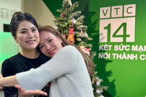 Đan Lê và các BTV tạm biệt khán giả khi VTC tắt sóng