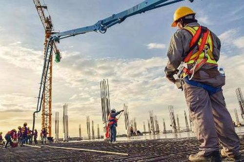 Luật Đầu tư (sửa đổi) chính thức có hiệu lực, nhóm đầu tư công nổi sóng