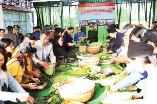 Tết ấm biên cương