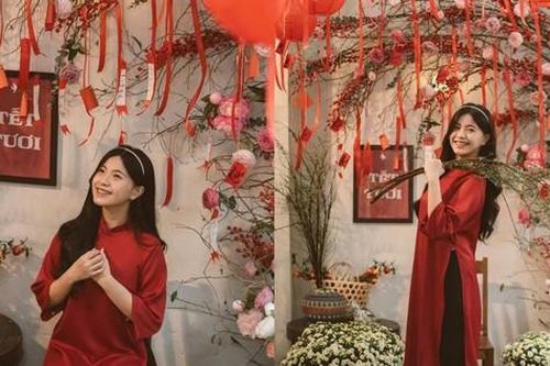 Bạn trẻ Sài Gòn 'săn lùng' địa điểm chụp ảnh Tết đẹp