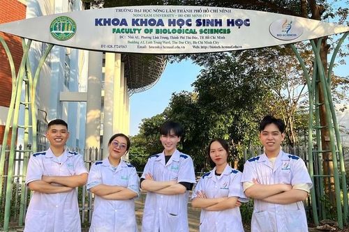 Nhóm sinh viên trường ĐH Nông Lâm TP. HCM tìm hướng đi mới trong phòng trừ bệnh hại cây trồng