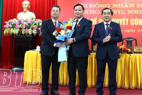 Ông Nguyễn Mạnh Hùng được bầu giữ chức Chủ tịch UBND tỉnh Thái Bình