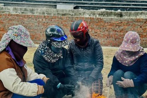 Người lao động chật vật tìm việc ngày cận Tết