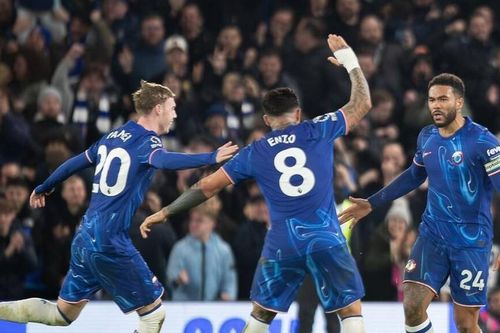 Chelsea thoát thua nhờ phút lóe sáng của Recce James