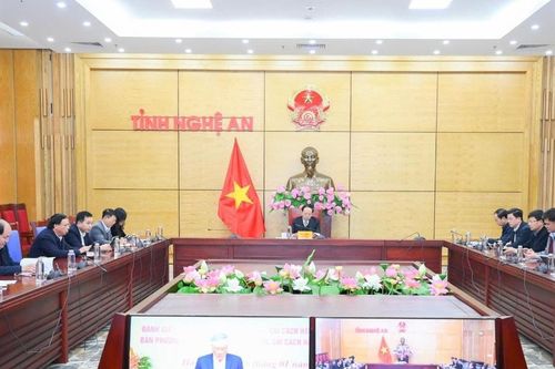 Nghệ An xác định cải cách thủ tục hành chính là nhiệm vụ trọng tâm, xuyên suốt