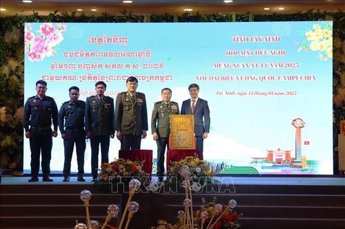 Vun đắp tình hữu nghị các tỉnh giáp biên Việt Nam - Campuchia