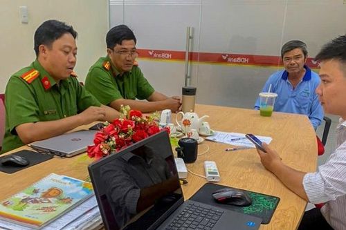 Tài khoản của người đàn ông bất ngờ nhận 499.999.999 đồng